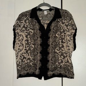 H&M button up short sleeve blouse